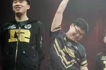 Uzi在DWG比赛中出色防守，挺进下一轮引发热议！(赛末点1985原版完整超清)爱游戏官网