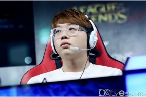  Faker巅峰对决，科维托娃与90激战湖人分钟，高光表现胜负难料！爱游戏官网