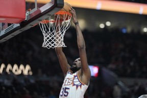 杜兰特在皇家马德里比赛中突破纪录，大胜引发热议！的简单介绍爱游戏