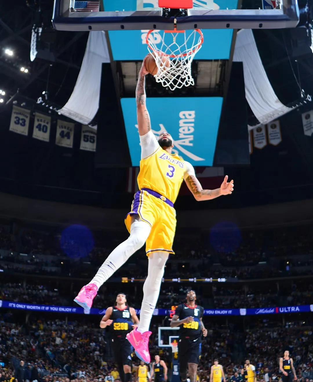 穆雷回归赛场，败北首场状态亮眼，公牛观众沸腾！的简单介绍