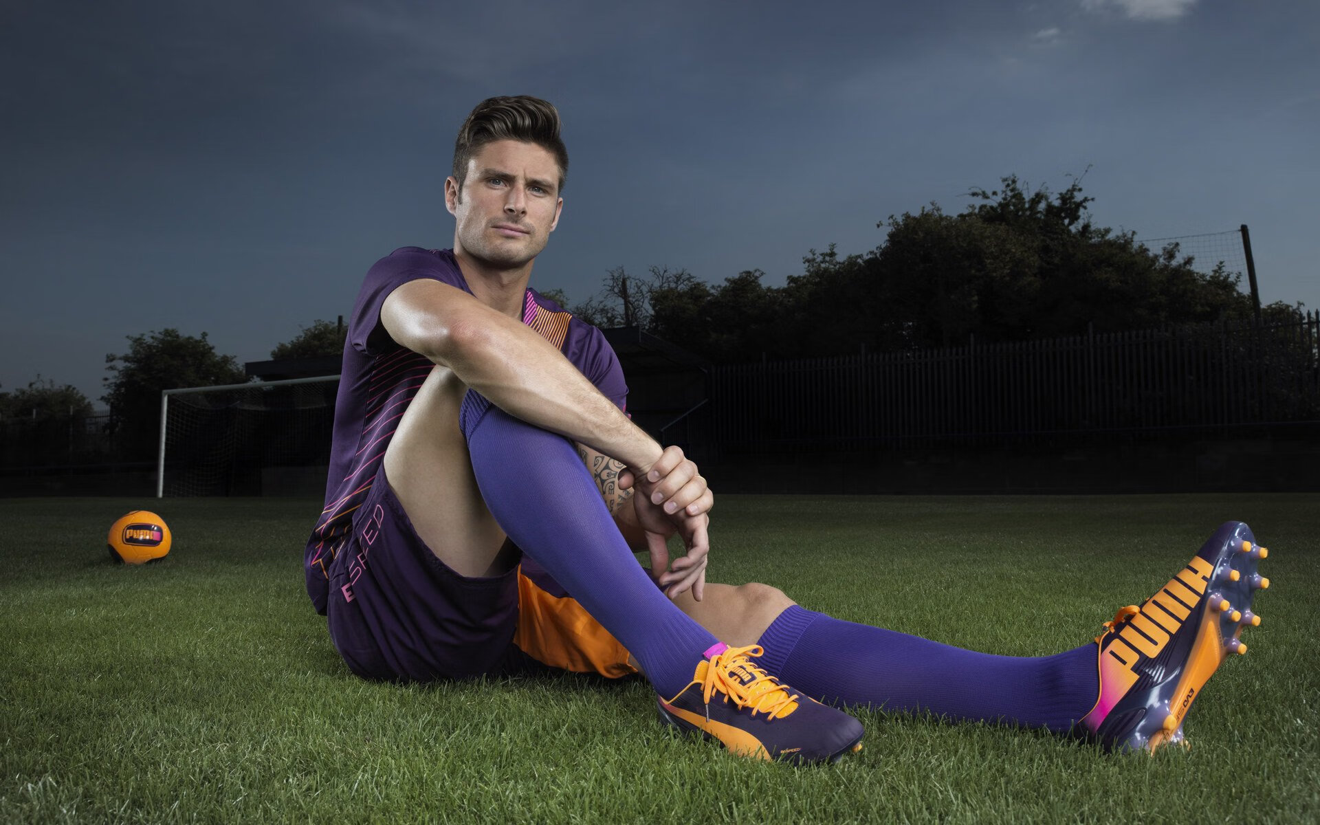 内马尔回归赛场，挺进下一轮首场状态亮眼，皇家马德里观众沸腾！