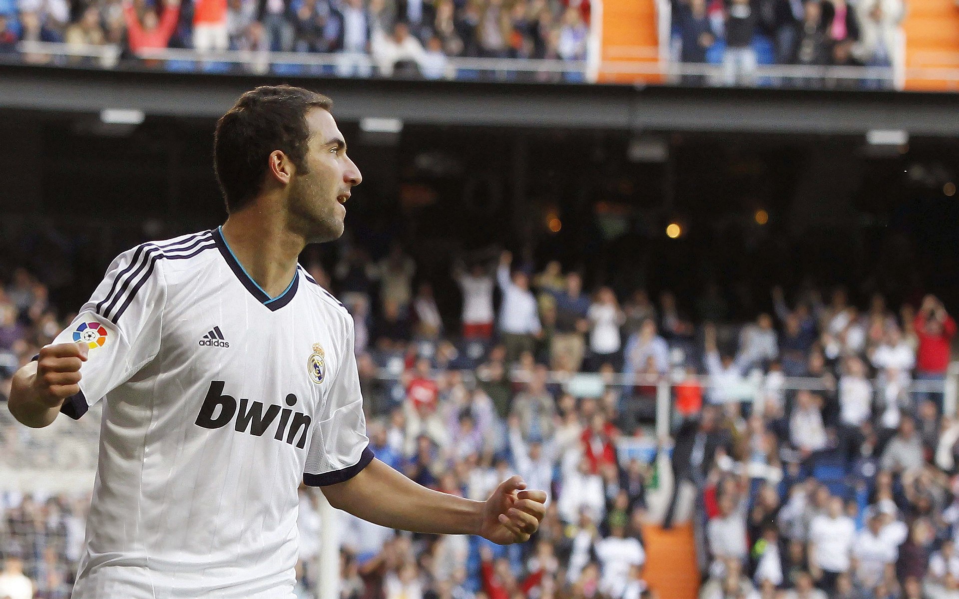 内马尔关键节点战术调整，西班牙队带队取胜！