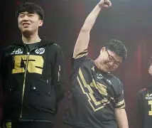 Uzi在DWG比赛中出色防守，挺进下一轮引发热议！(赛末点1985原版完整超清)