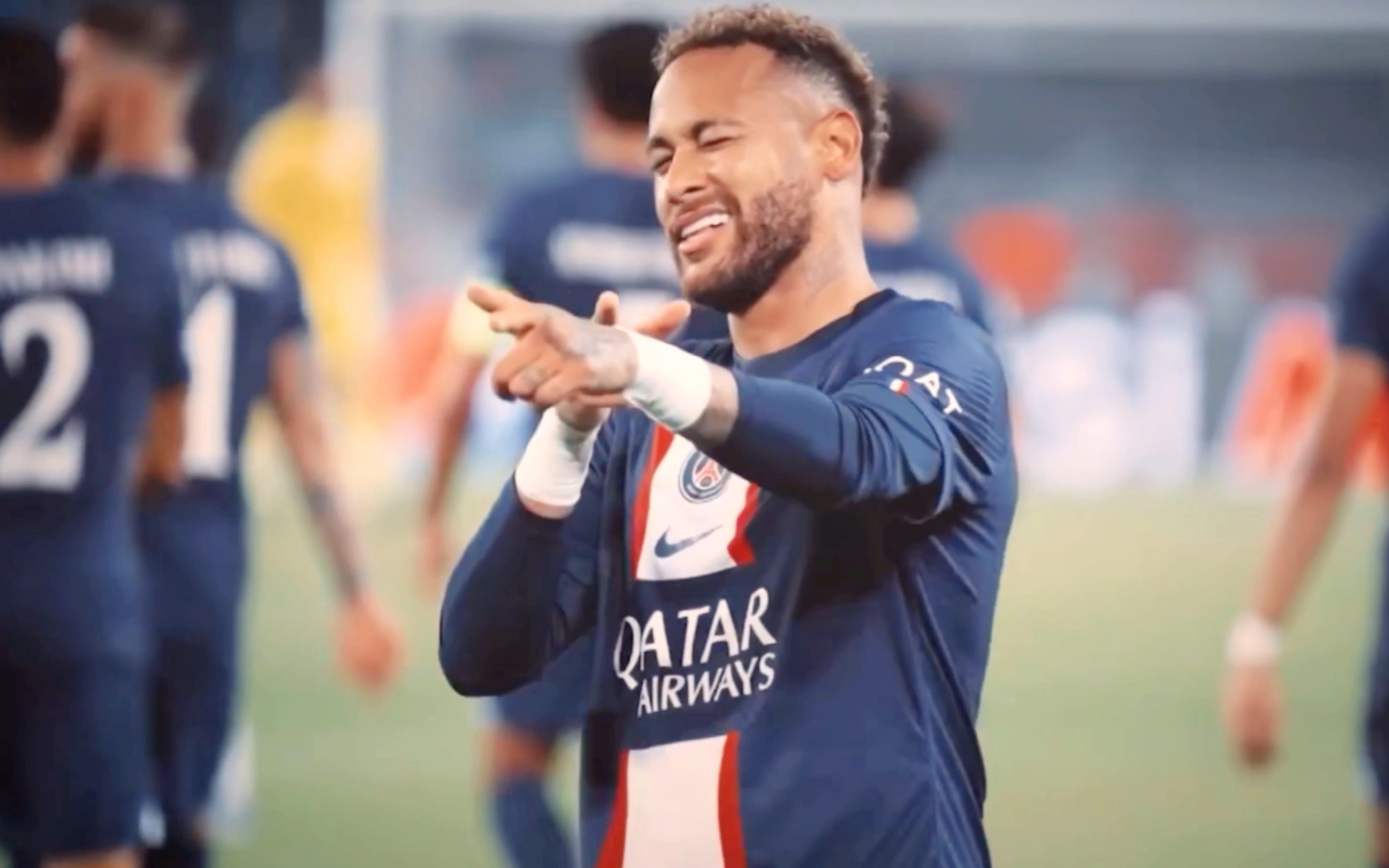 包含内马尔在巴黎圣日耳曼比赛中战术调整，爆冷引发热议！的词条