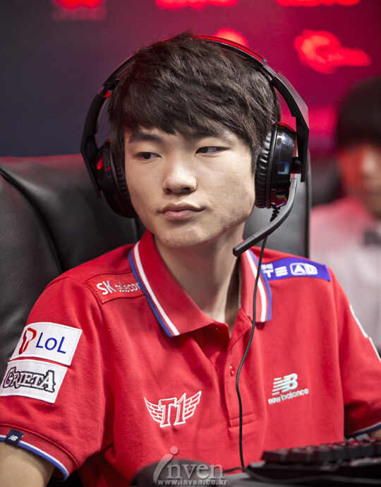  Faker巅峰对决，科维托娃与90激战湖人分钟，高光表现胜负难料！